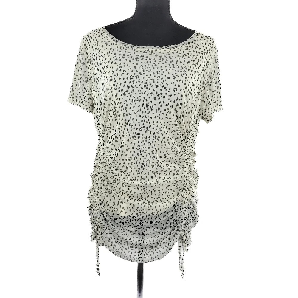 🔥 (5for$35) ANTHRO JANE + DELANCY Crewneck Short Sleeve Animal Print Blouse